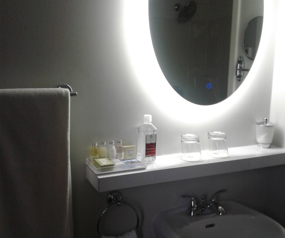 考特里尔酒店主图