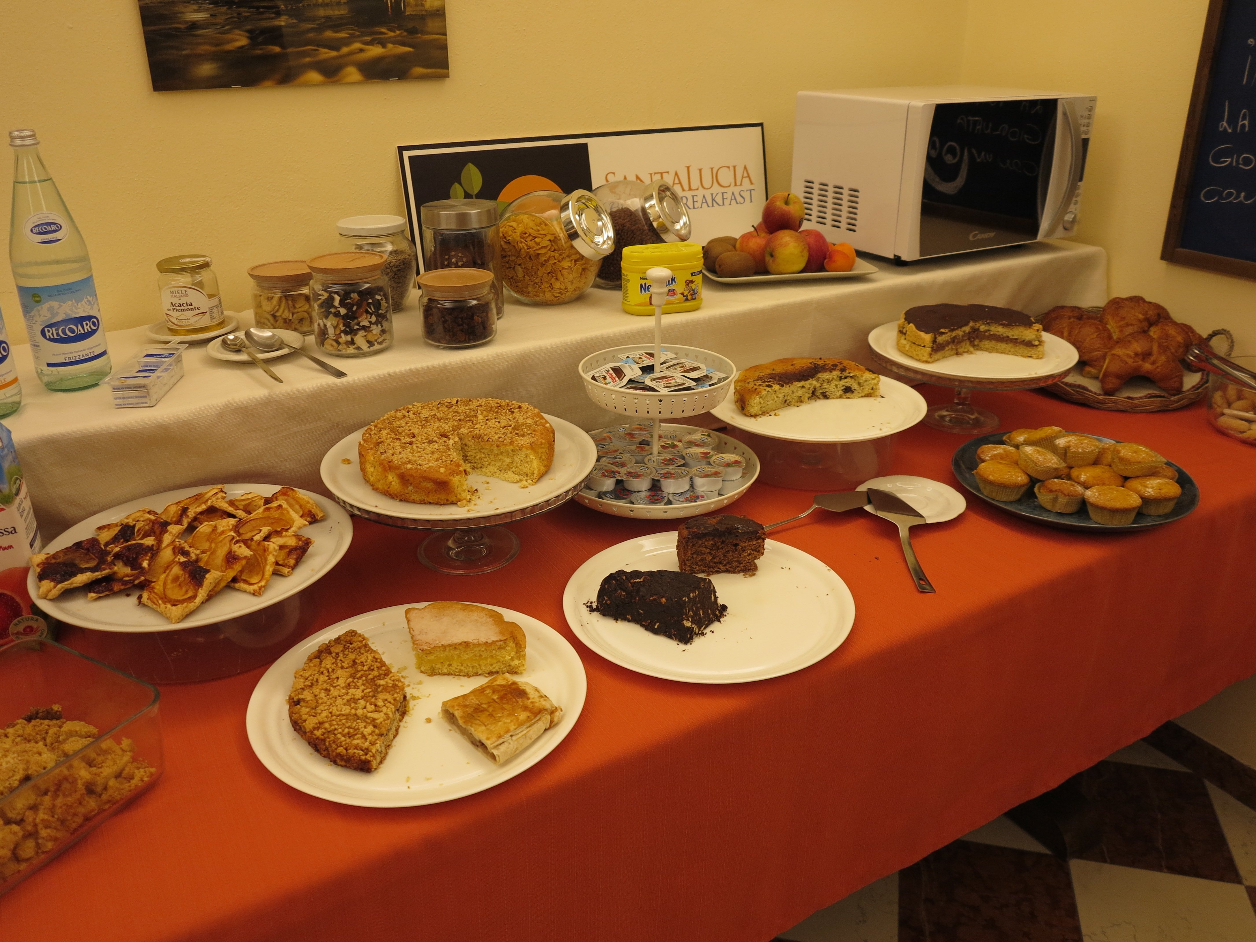 Bed & Breakfast Santa Lucia-餐饮