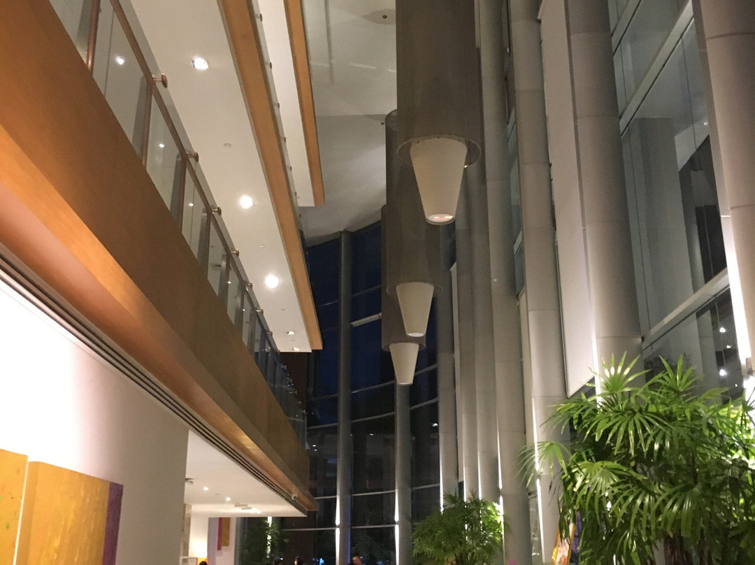 曼谷萨通雅诗阁酒店主图