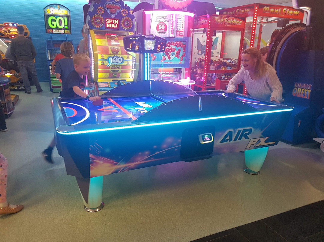 ZONE BOWLING-Morley必去景点