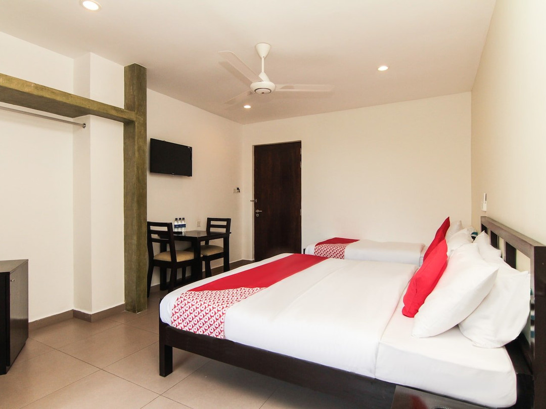 OYO 117 Saninro Residencies主图