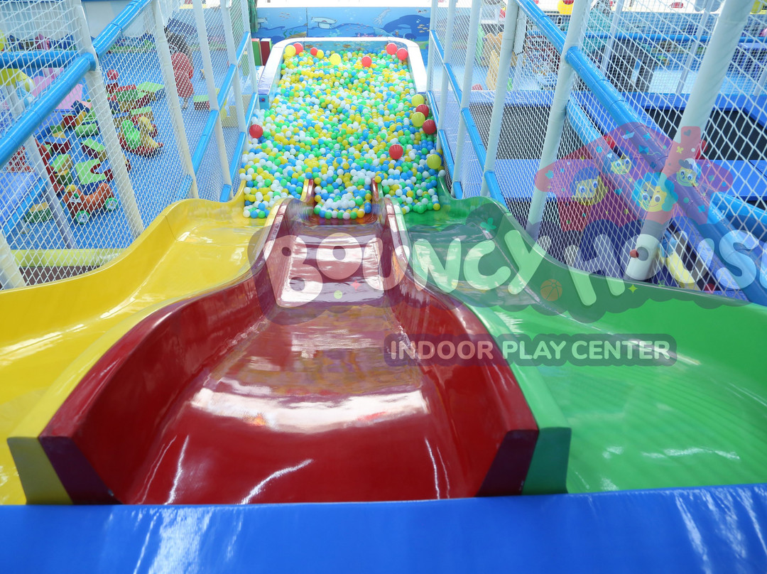 Bouncy House景点图片