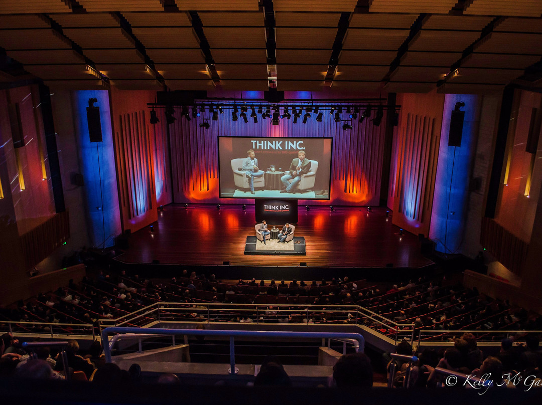 Llewellyn Hall-堪培拉必去景点