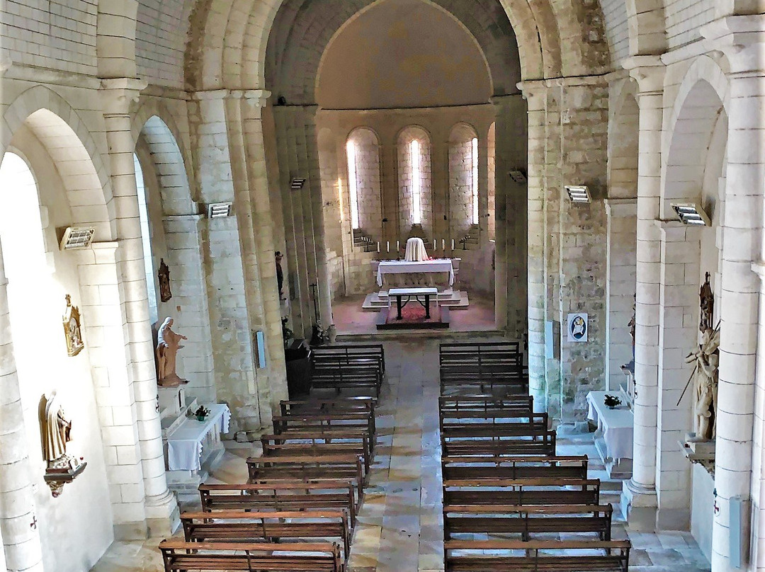 Eglise Notre-Dame-Alloue必去景点