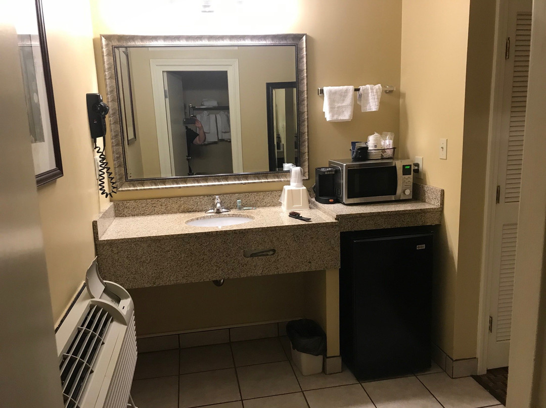 Best Western Forest Inn主图