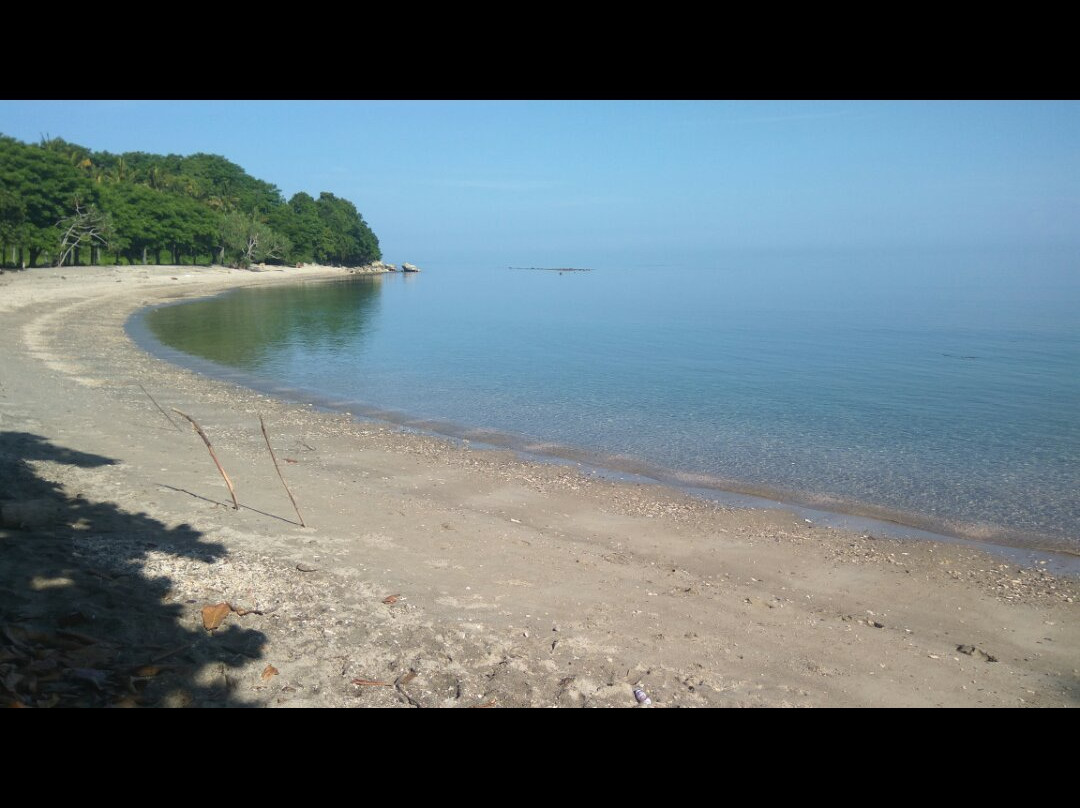 Kencana Beach-Sumbawa Besar必去景点