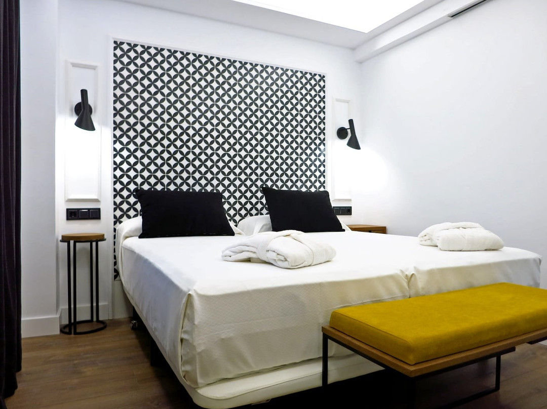Hotel Colon Plaza主图