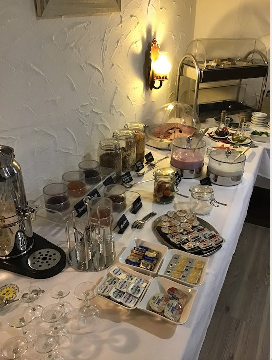 巴巴丽娜酒店主图