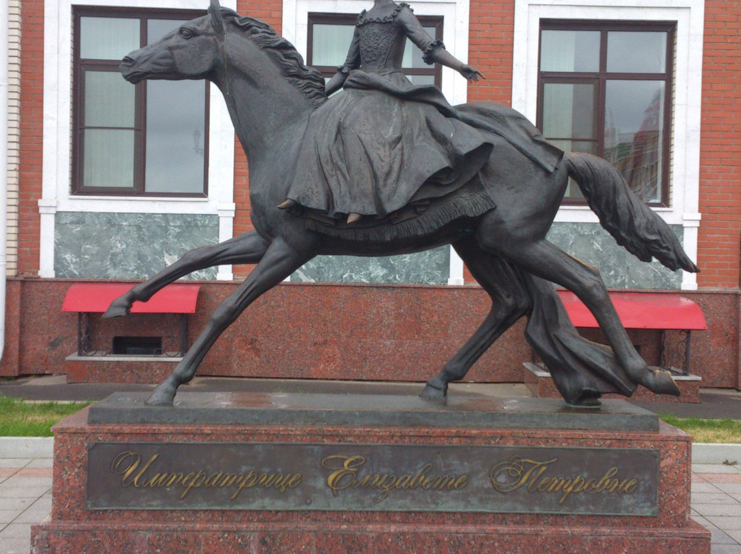 Monument to Empress of Russia Elizaveta-Yoshkar-Ola必去景点