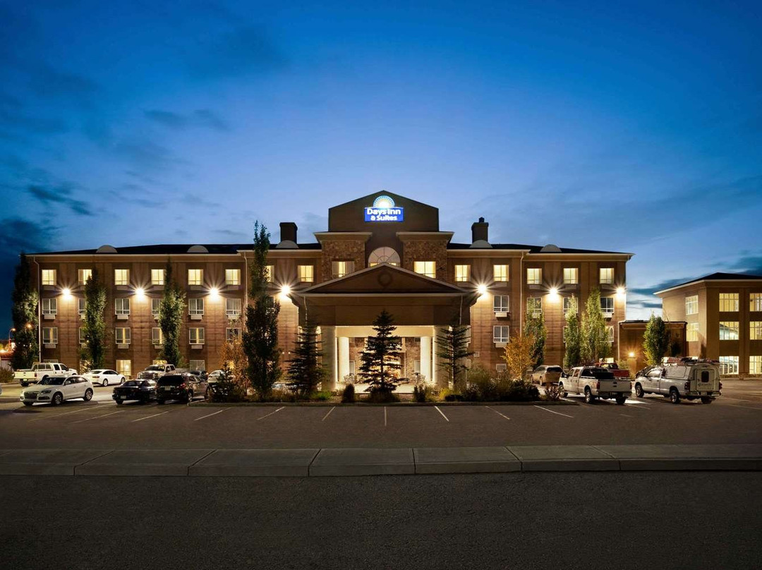 Days Inn & Suites By Wyndham Strathmore主图