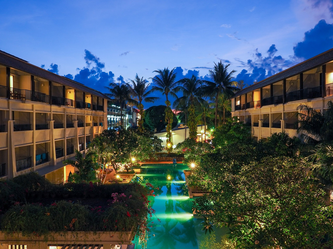 班泰海滩度假村主图