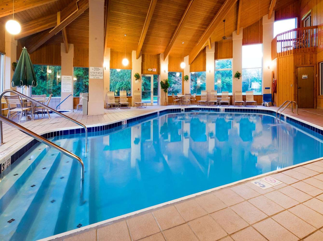 College Inn & Suites主图