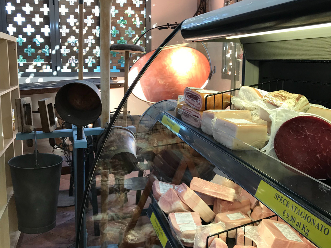 Fossacaprara旅游景点-Caseificio Mainini