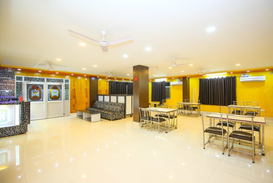 OYO 12498 Hotel Sea Rock主图