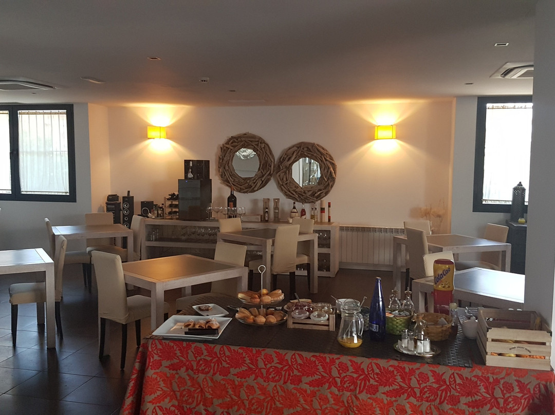 Hospedium Hotel Convento Santa Ana主图