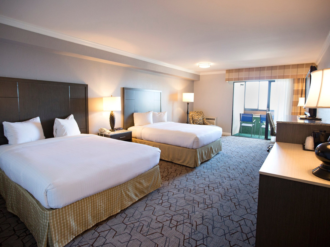 卡尔森文图拉乡村套房酒店主图