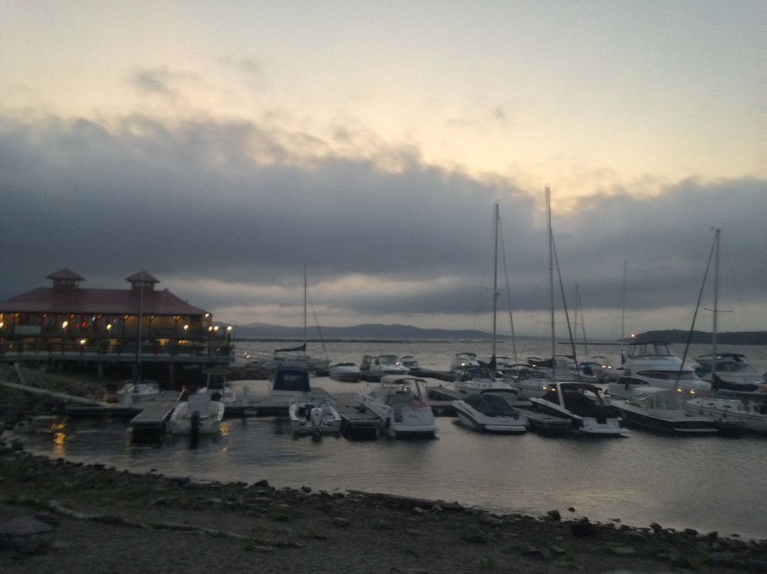Burlington Community Boathouse Marina-伯灵顿必去景点