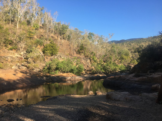 Cape Cleveland旅游景点-Bowling Green Bay National Park