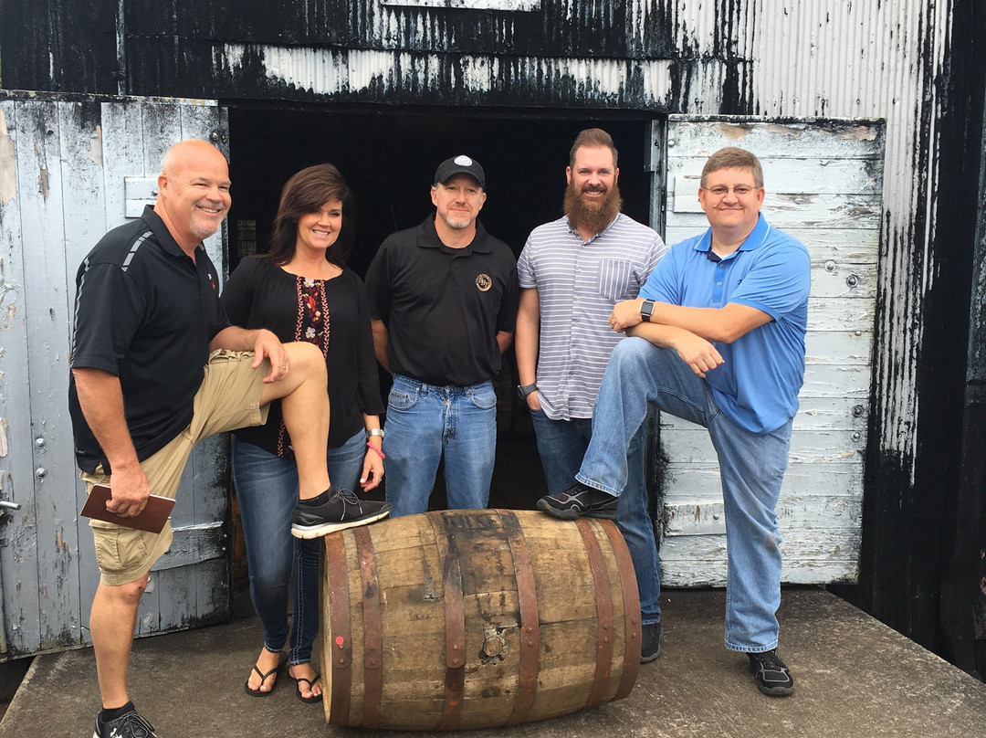 Bourbon Barrel Tavern-伊丽莎白敦必去景点