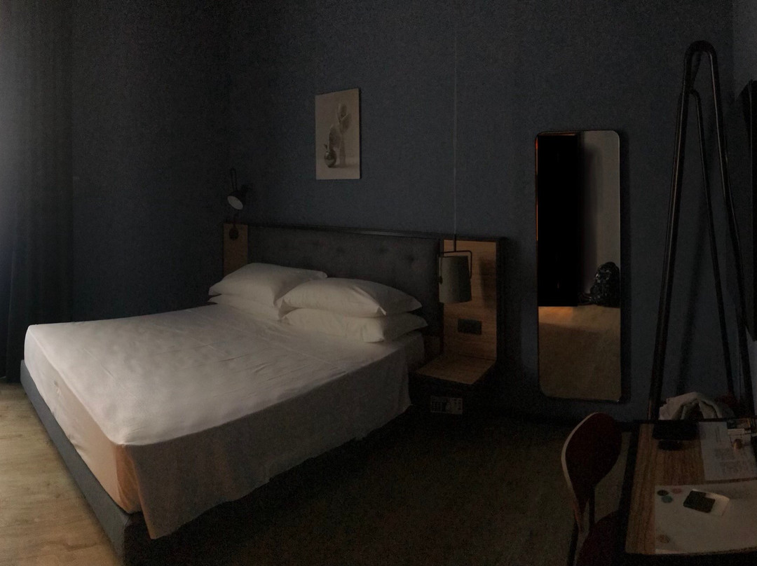 The Poet Hotel主图