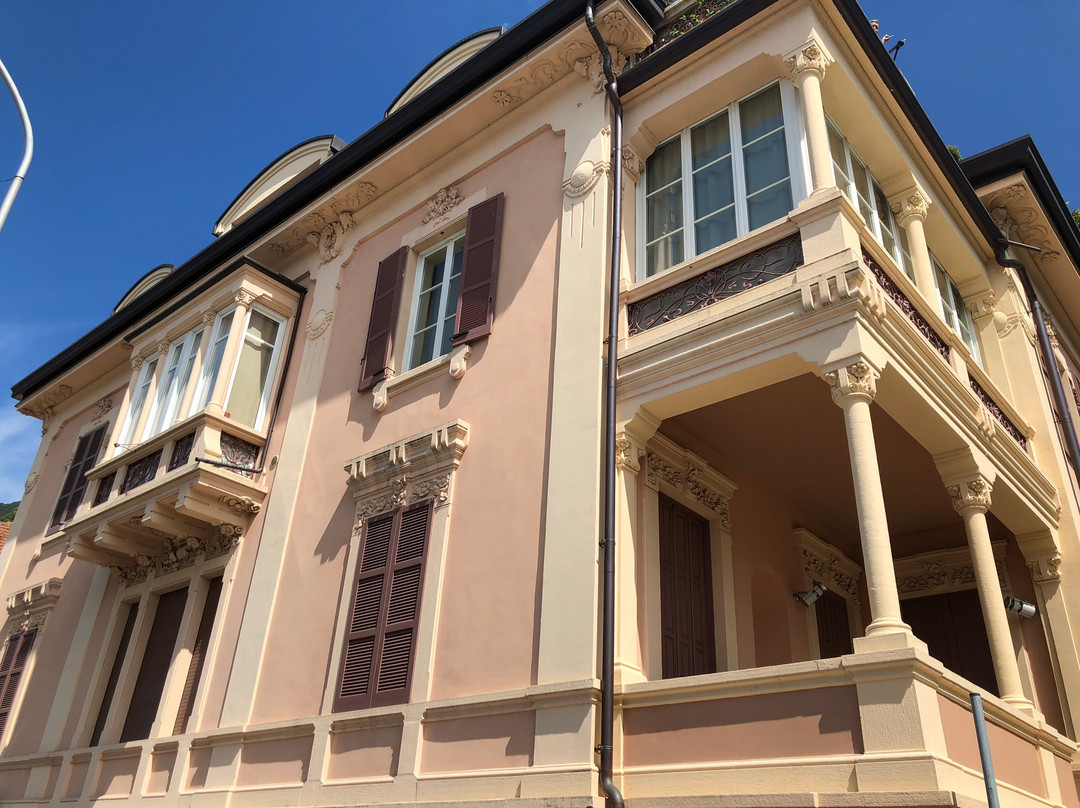 Villa Tarlarini-Laveno-Mombello必去景点