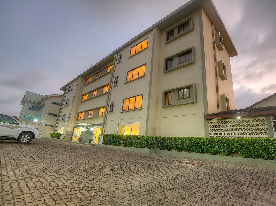 Hillcrest Hotels and Apartment主图