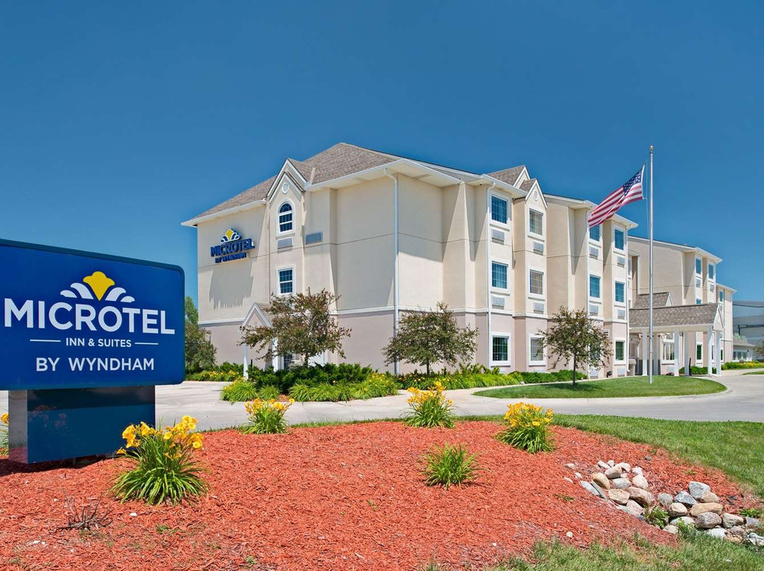 Microtel Inn & Suites By Wyndham Council Bluffs/omaha主图