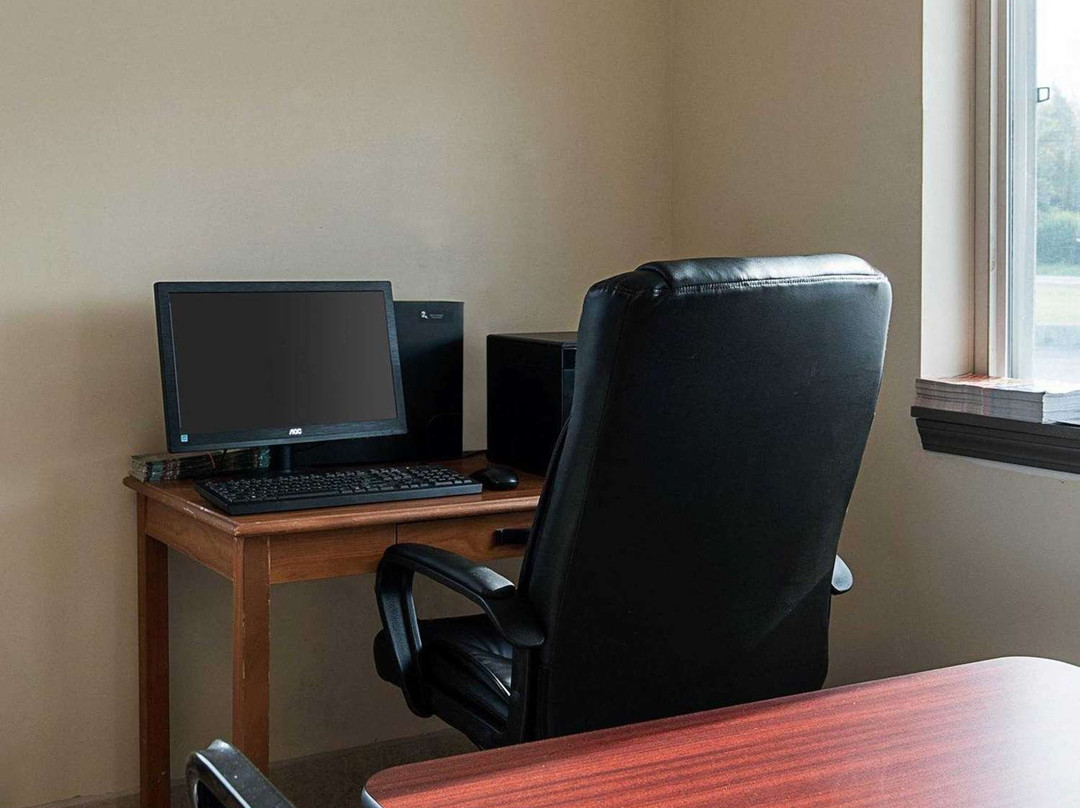 Econo Lodge Inn & Suites主图