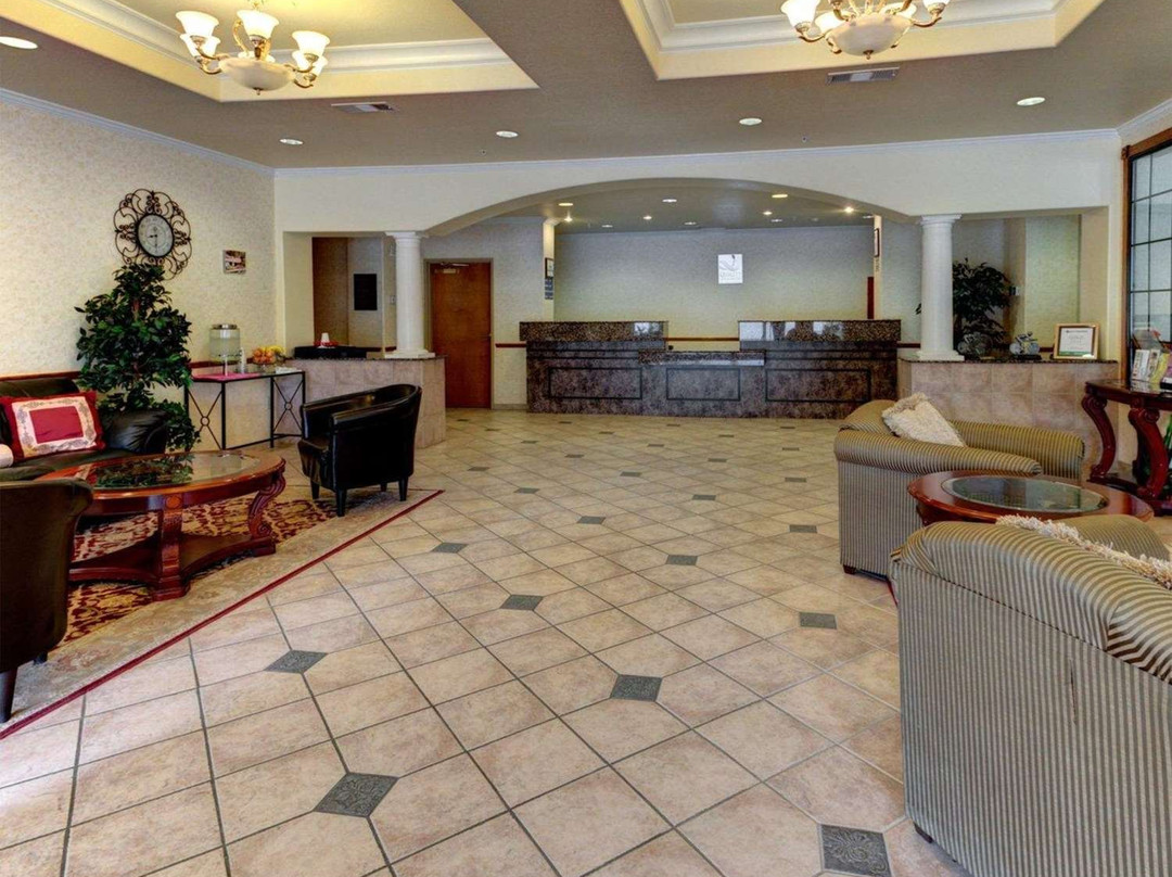 格伦罗斯美国最有价值旅馆&套房酒店主图