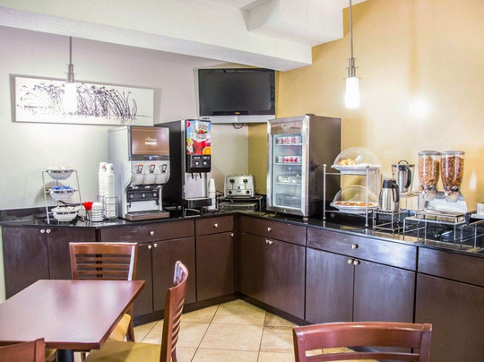 Sleep Inn Tinley Park I-80 Near Amphitheatre-Convention Center主图