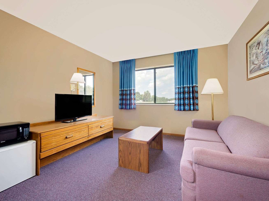 Hotel Pommier Chariton主图