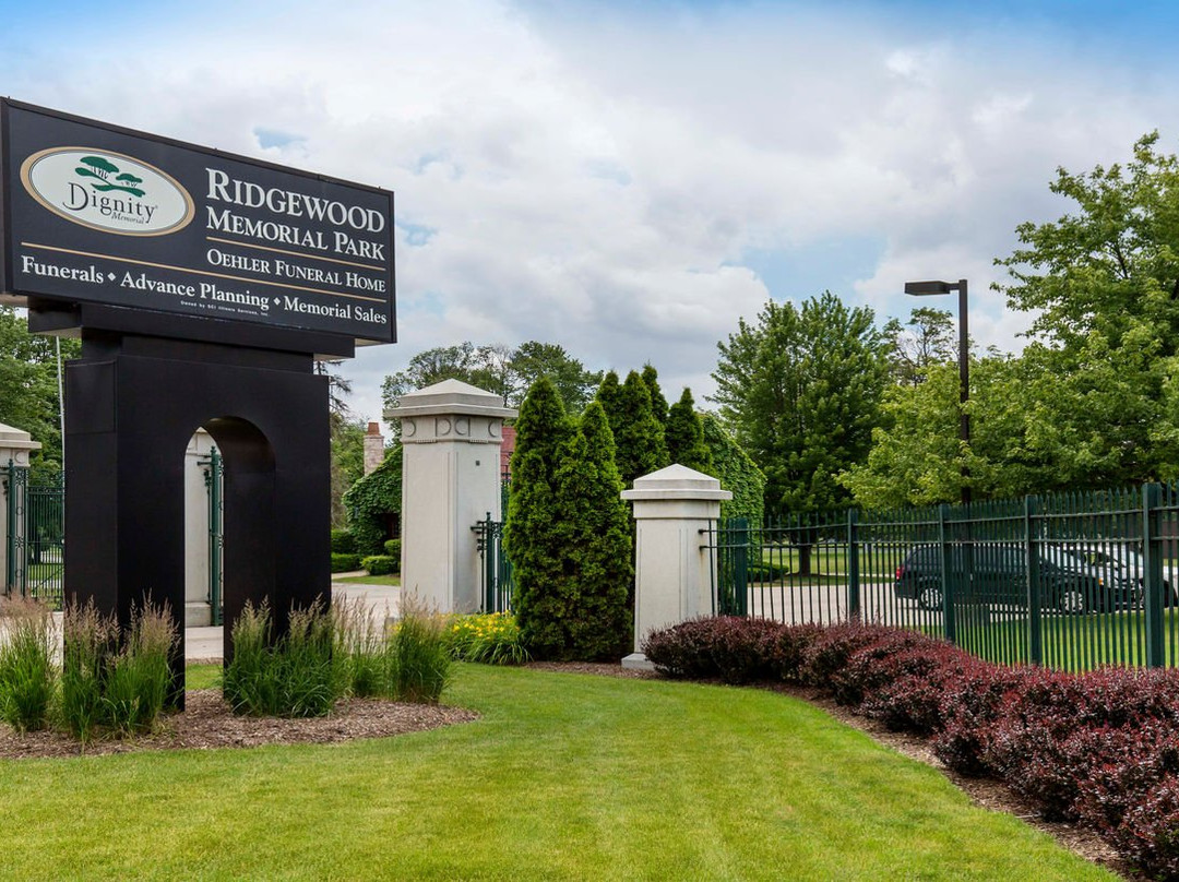 Ridgewood Memorial Park-德斯普兰斯必去景点