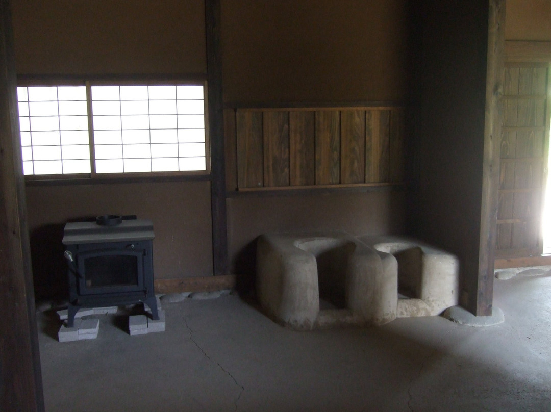 Hiroike Senkuro Nakatsu Memorial-中津市必去景点