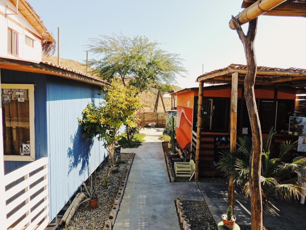 Tallaki Hostel Cafe