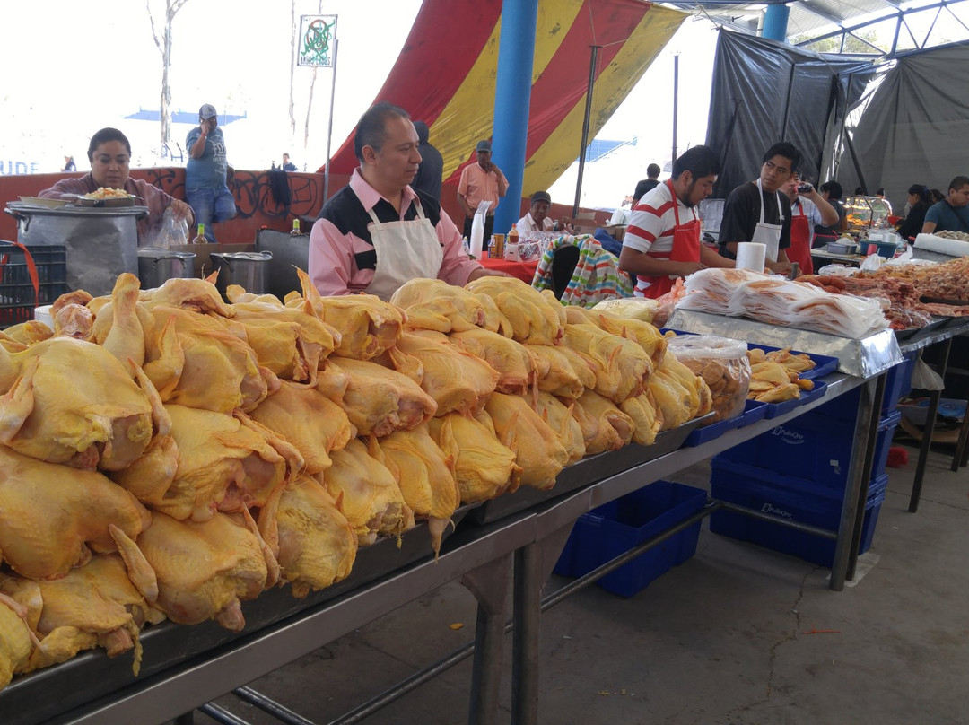 Tianguis De Los Martes-圣米格尔护城必去景点