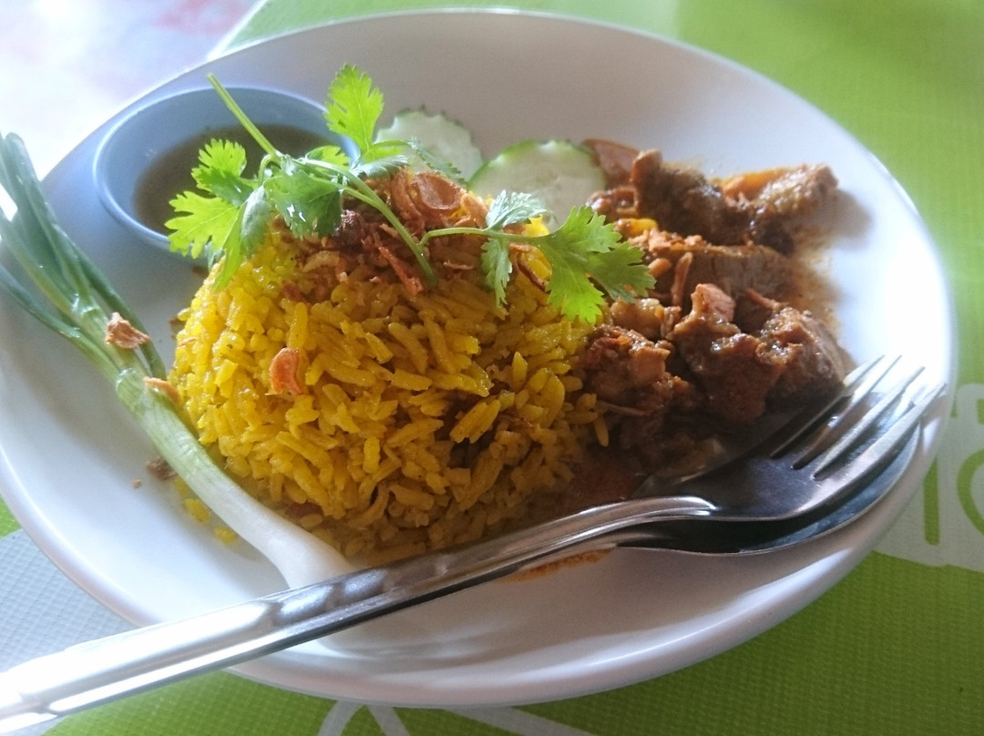 ข้าวซอย & ข้าวหมก ครัวย่าไล แม่โจ้