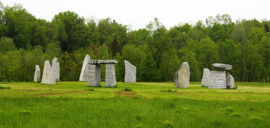 The Stanstead Stone Circle-Stanstead必去景点
