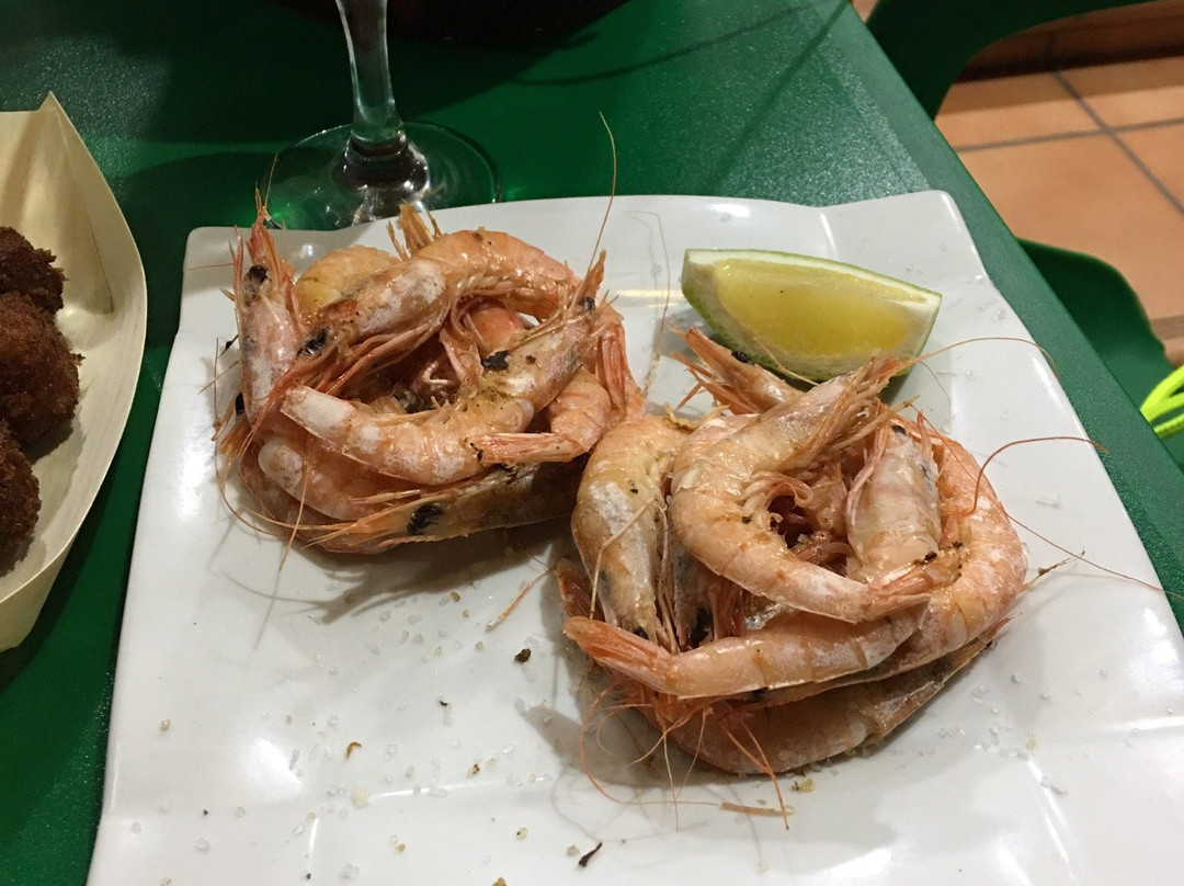 Garrucha餐馆和美食-Pescaderia & Freiduria Marina