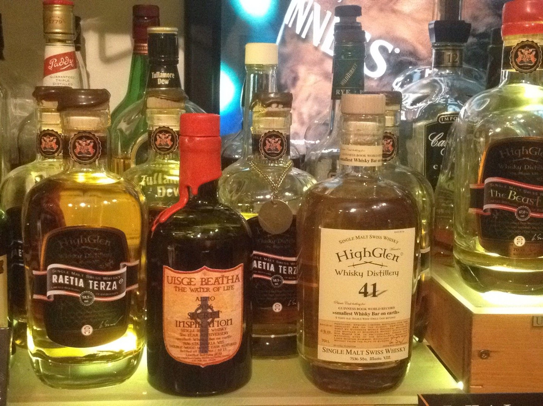 Smallest Whisky Bar On Earth-Santa Maria Val Müstair必去景点