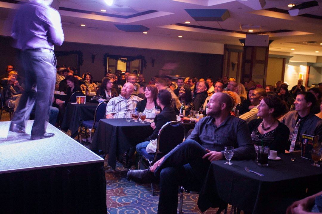 Yuk Yuk's Comedy Club-萨斯卡通必去景点