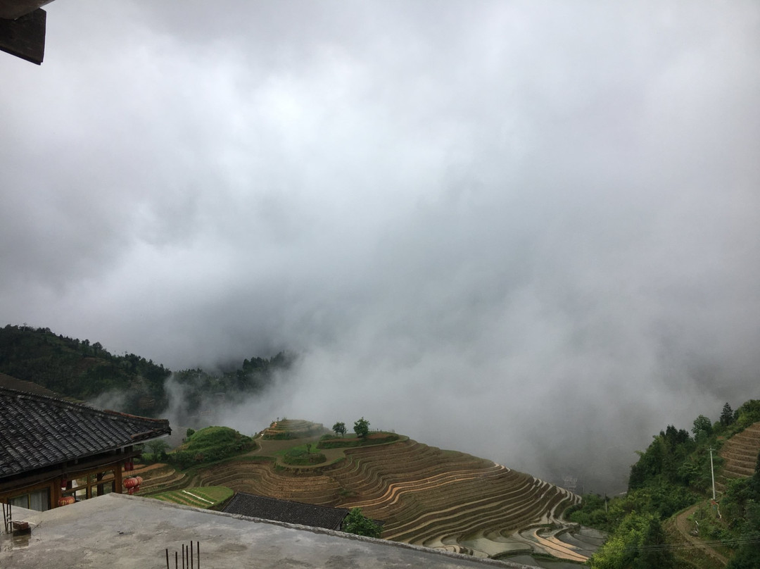 龙脊梯田月畔湾客栈主图