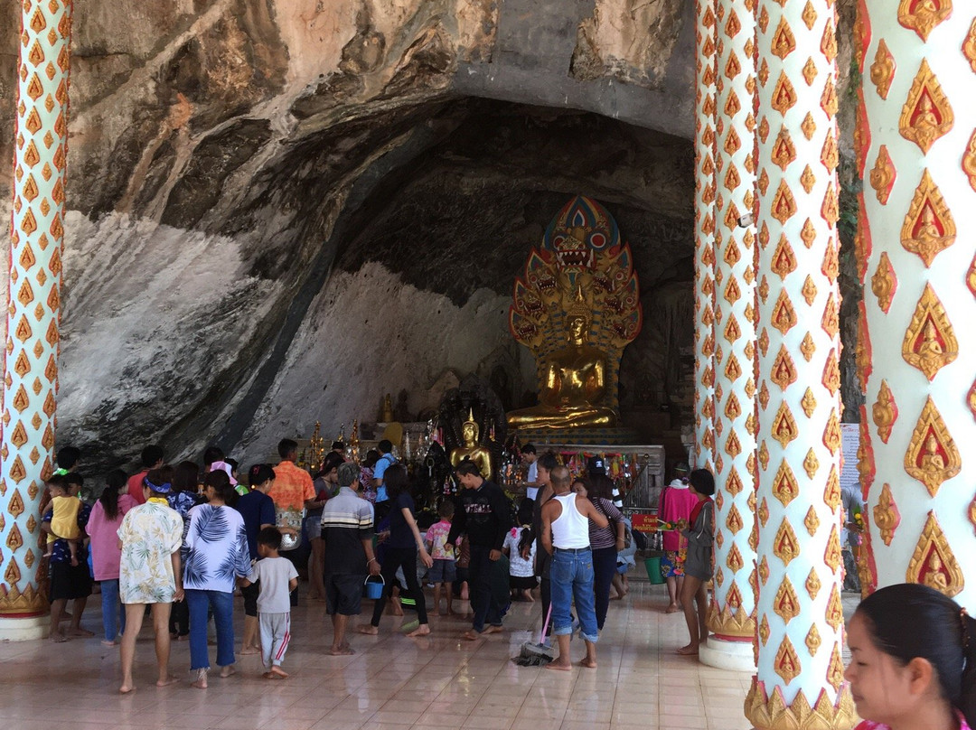 Wat Tham Suwannakhuha景点图片