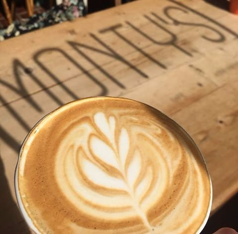 Midleton餐馆和美食-Monty's Cafe