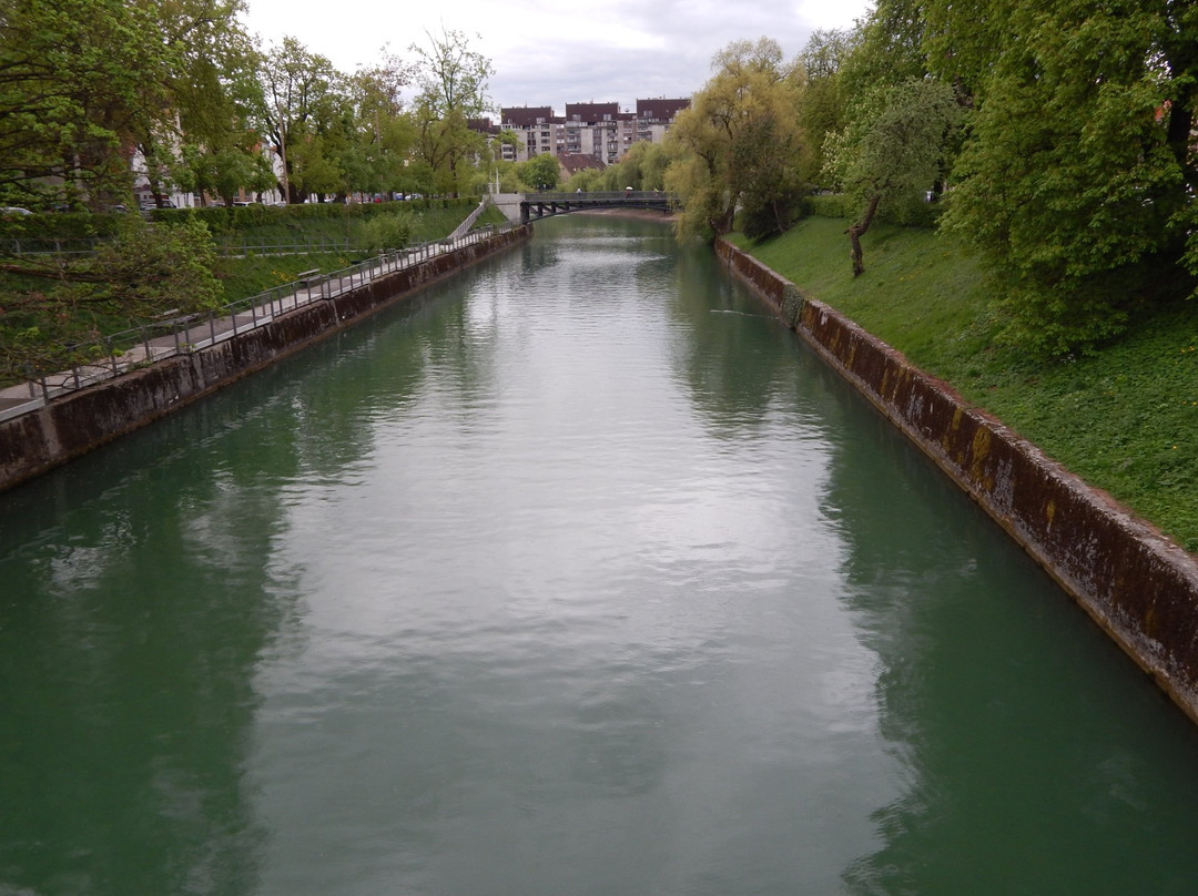 Hradecky Bridge-卢布尔雅那必去景点