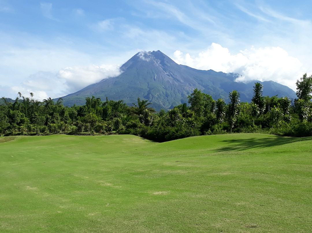 Merapi Golf Yogyakarta景点图片