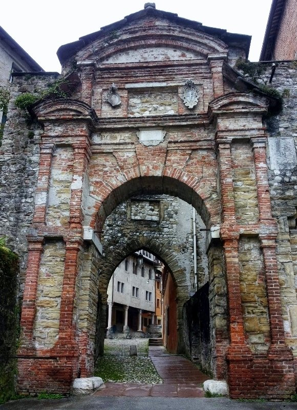 Porta Rugo景点图片