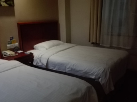 雅斯蓝特酒店(武汉武昌火车站地铁站店)主图