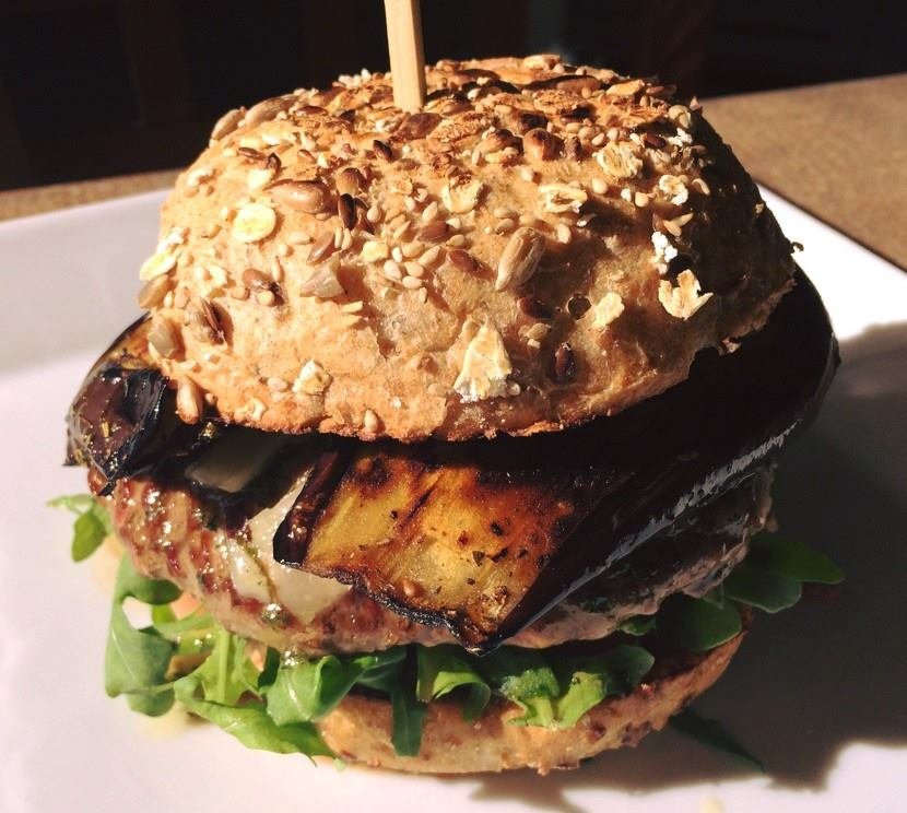 卢贝新城餐馆和美食-Palm Cafe