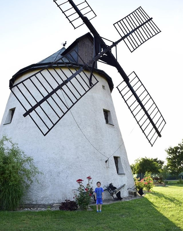 Lesna Windmill-Sumna必去景点