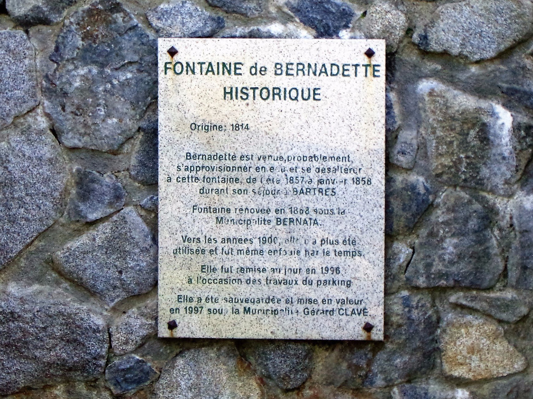 Fontaine de Bernadette-Bartres必去景点